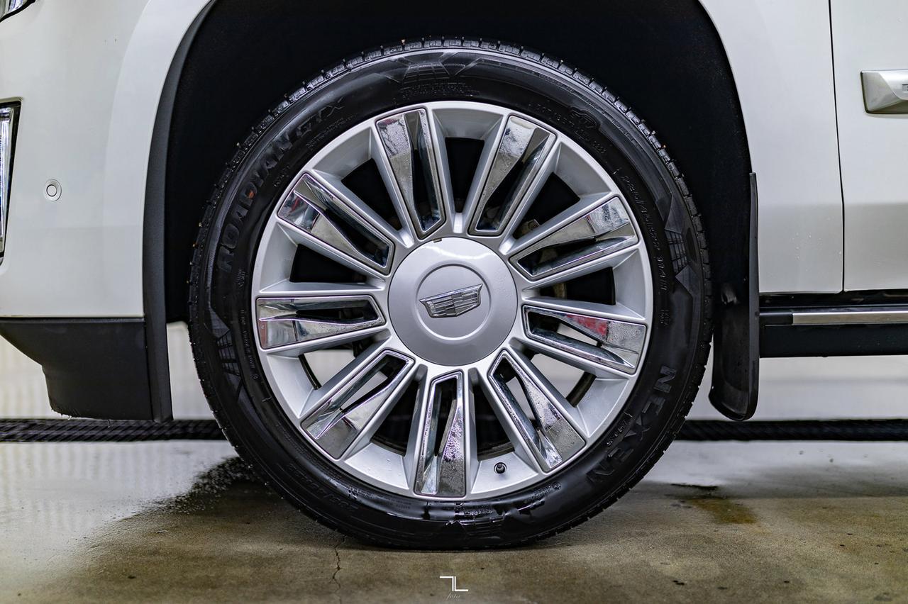 2019 Cadillac Escalade AWD Platinum Leather Roof Nav BCam Red Deer AB