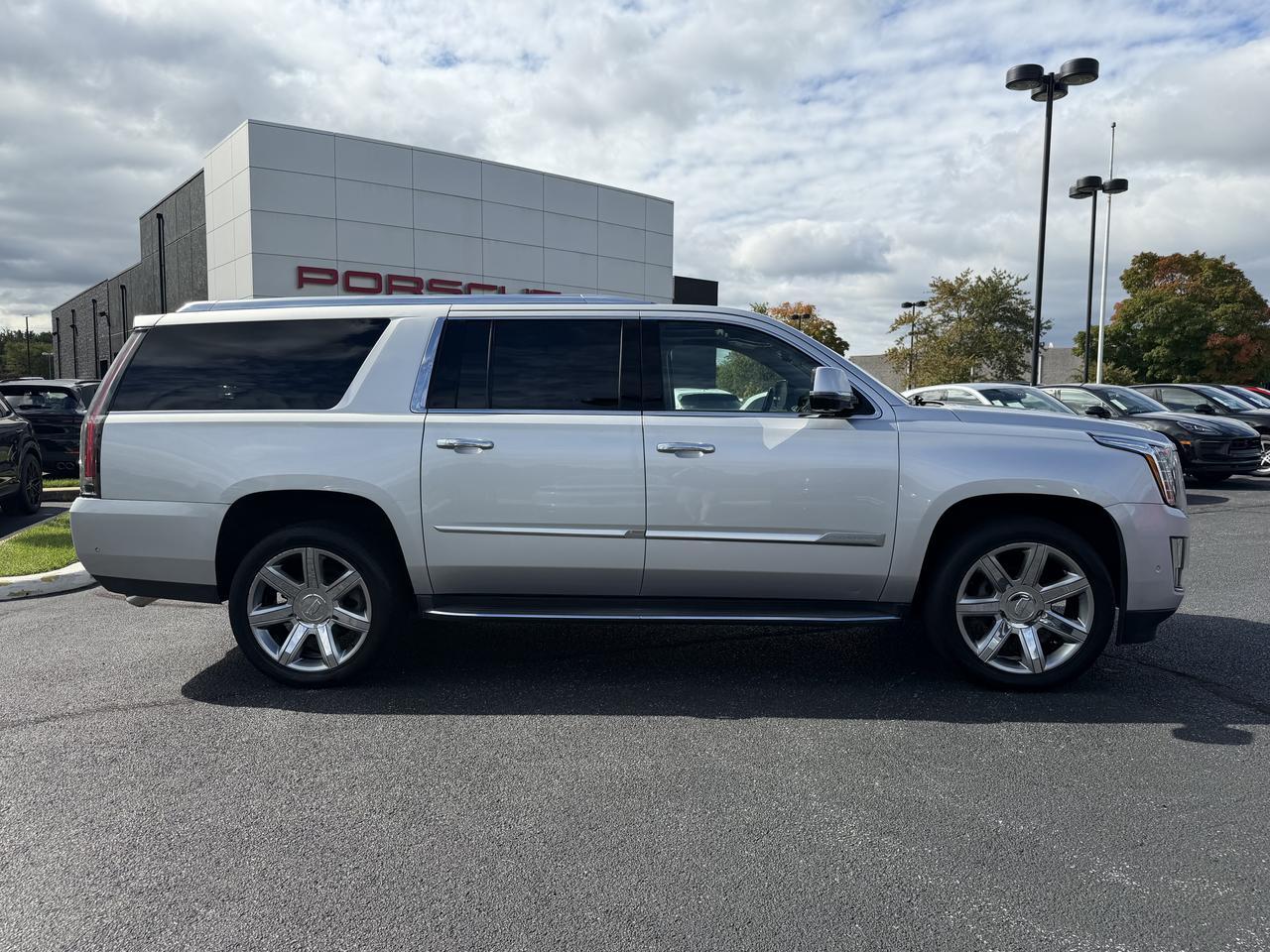 2019 Cadillac Escalade ESV Luxury Newark DE