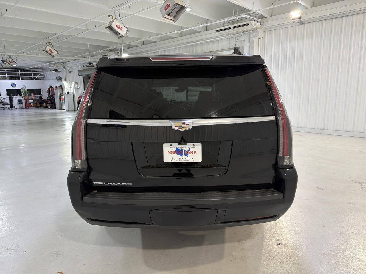 2019 Cadillac Escalade ESV Premium Luxury San Antonio TX
