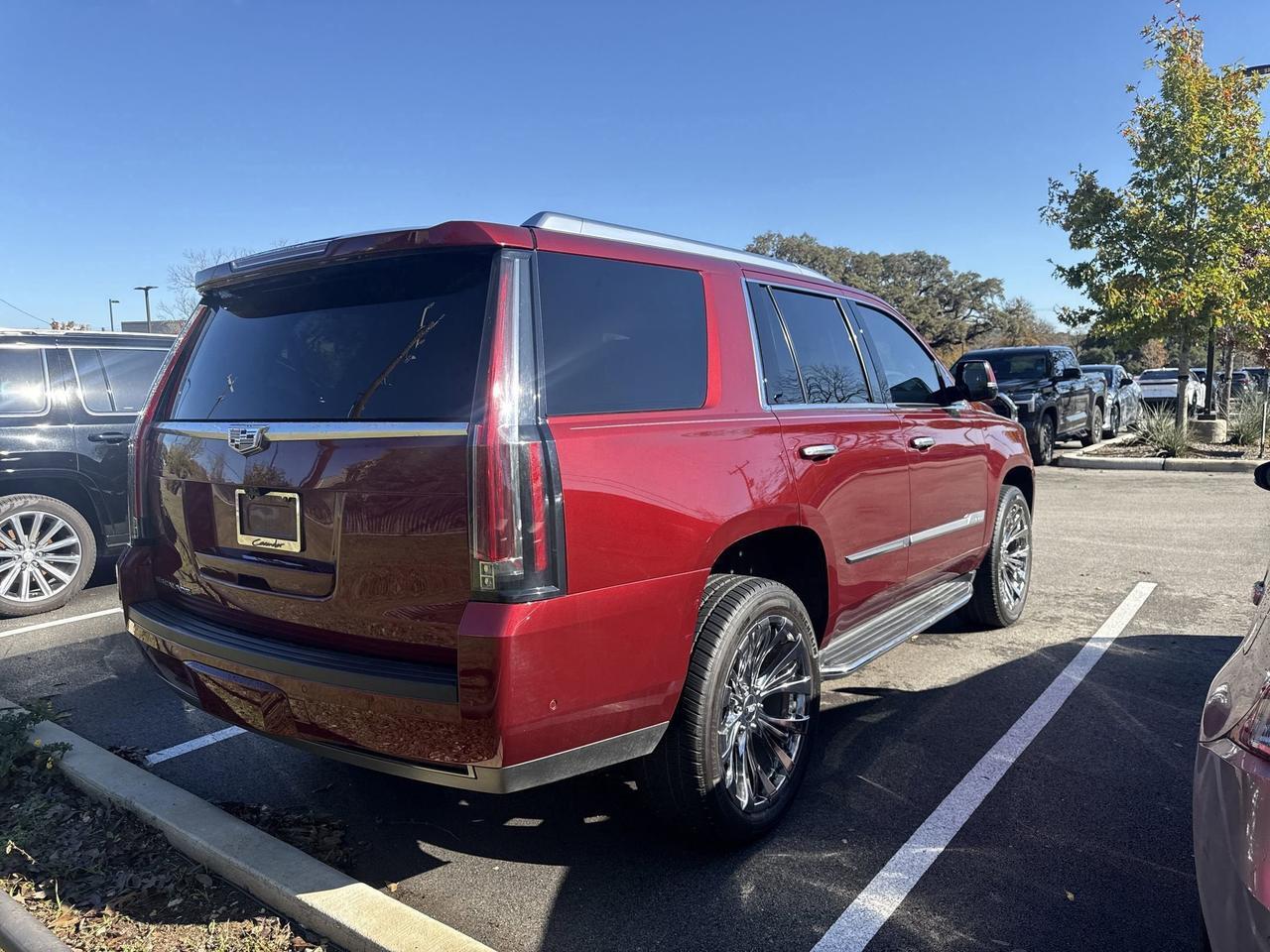 2019 Cadillac Escalade Luxury