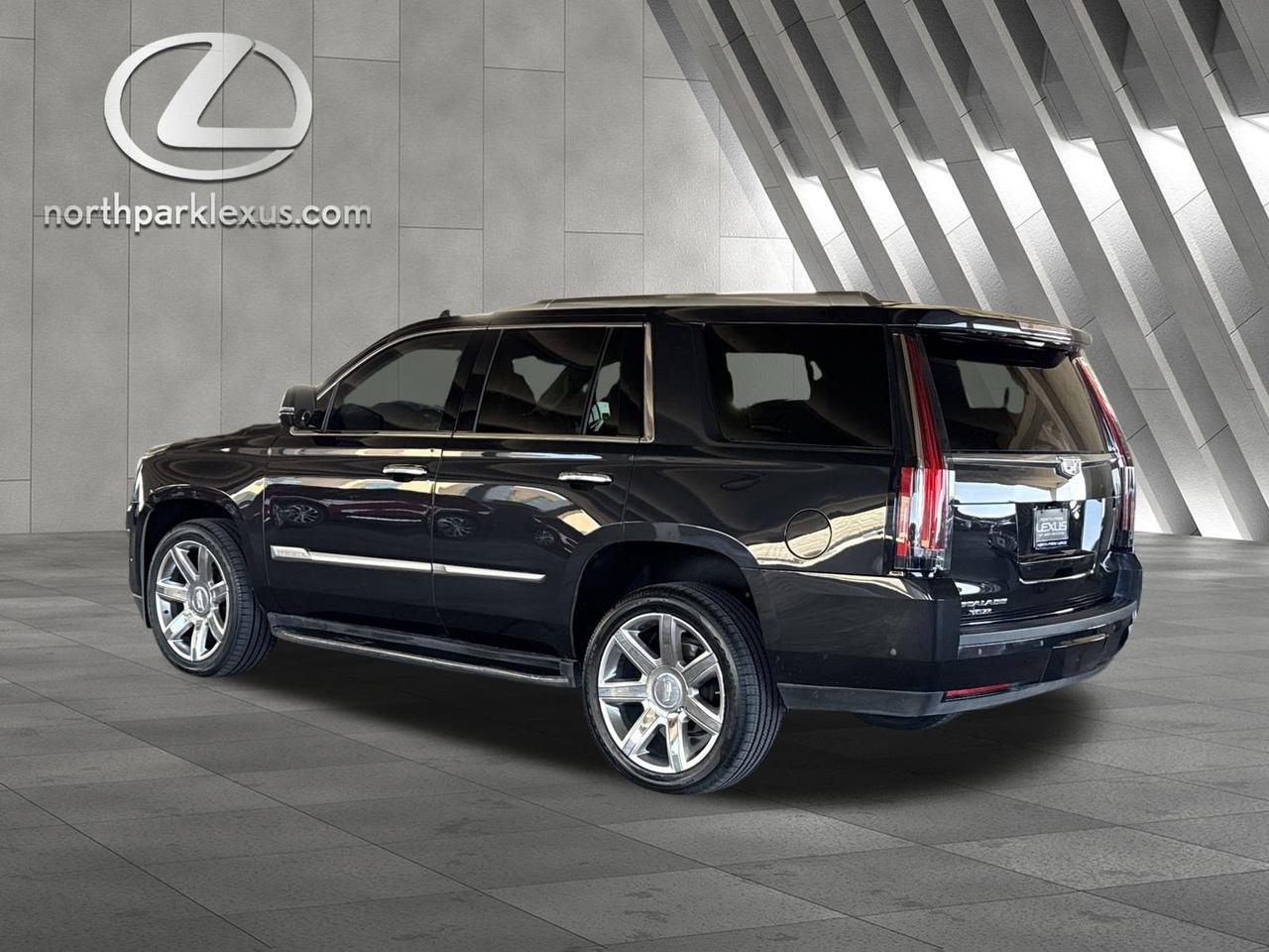 2019 Cadillac Escalade Luxury