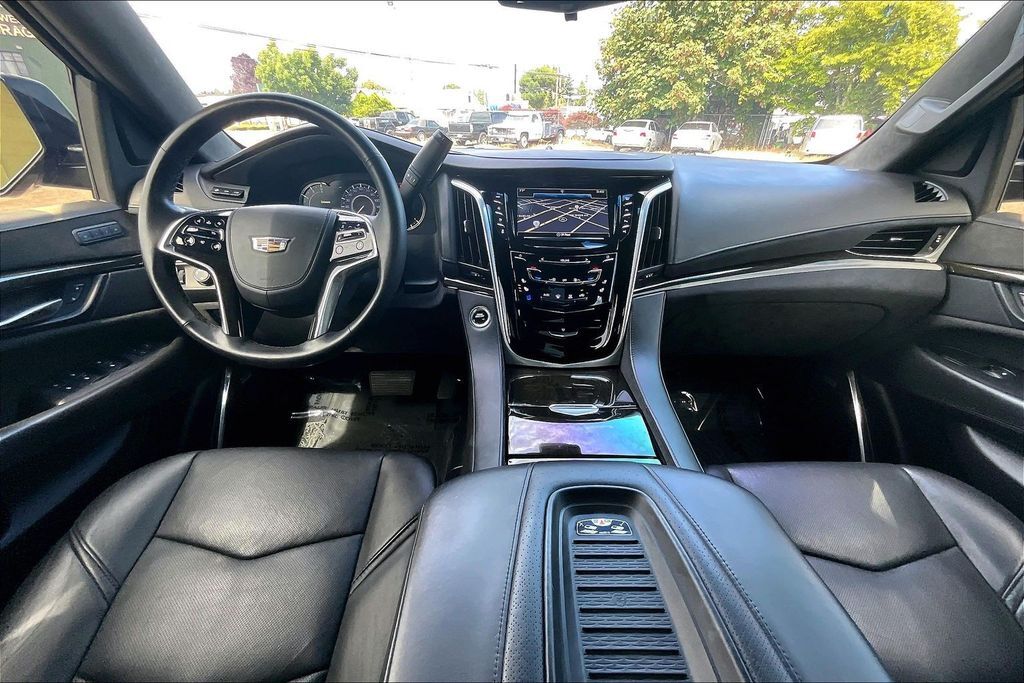 2019 Cadillac Escalade Platinum Edition OR