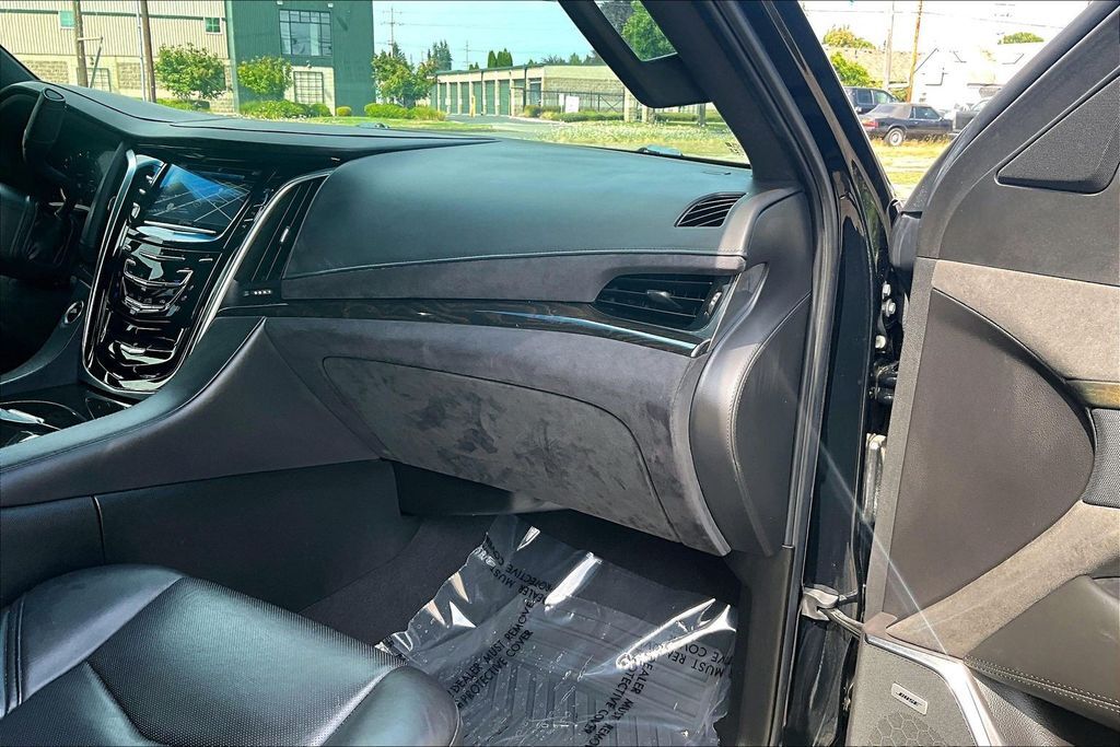 2019 Cadillac Escalade Platinum Edition OR
