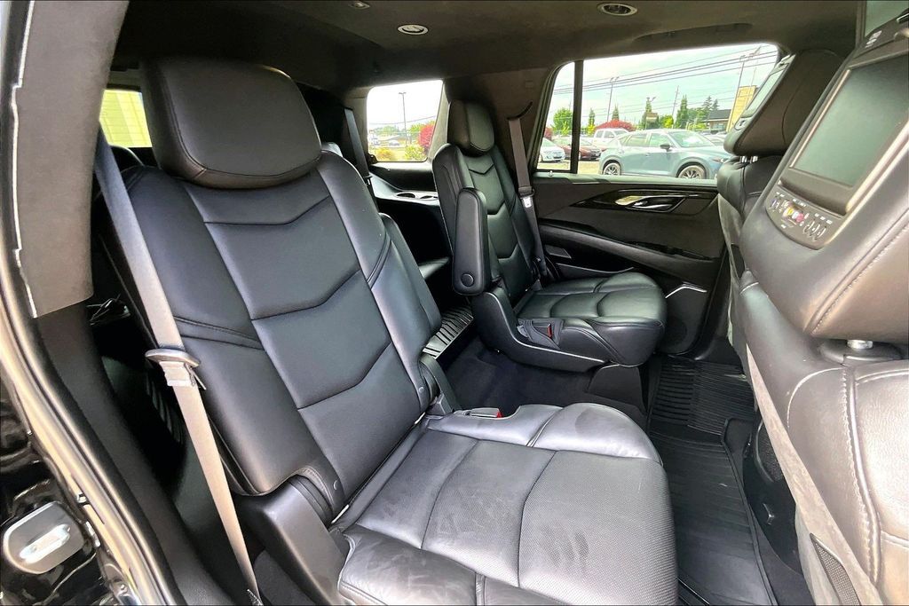 2019 Cadillac Escalade Platinum Edition OR