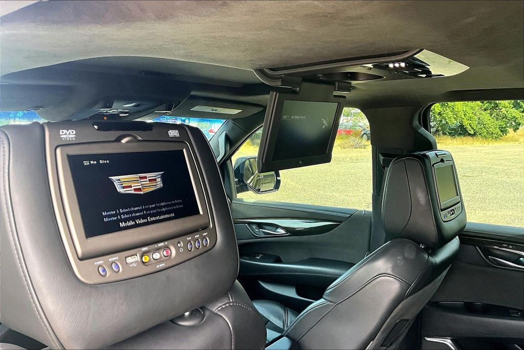 2019 Cadillac Escalade Platinum Edition OR