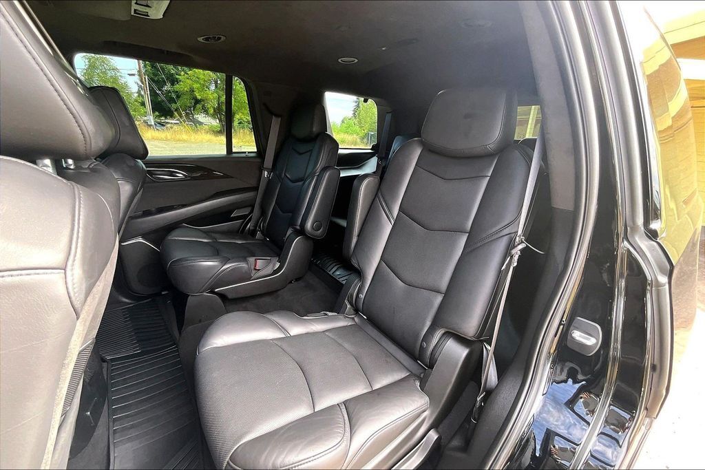 2019 Cadillac Escalade Platinum Edition OR
