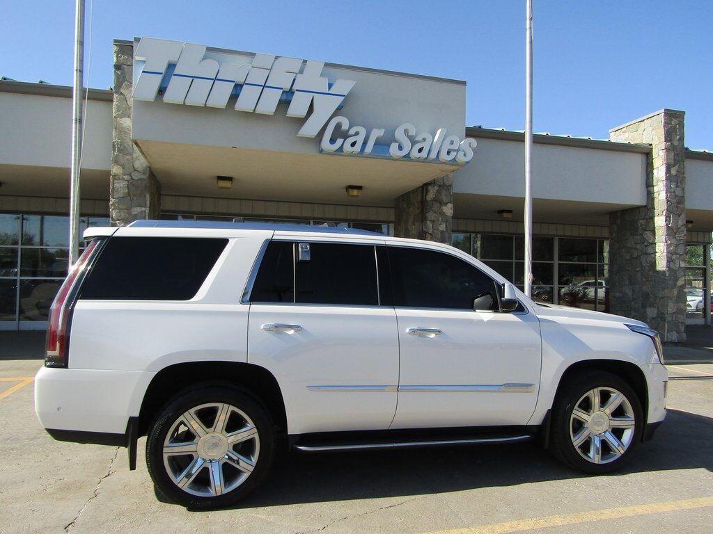 2019 Cadillac Escalade Premium Luxury Mountain Home ID