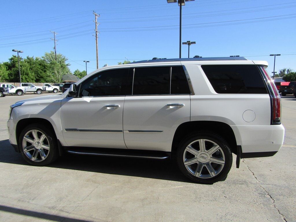 2019 Cadillac Escalade Premium Luxury Mountain Home ID