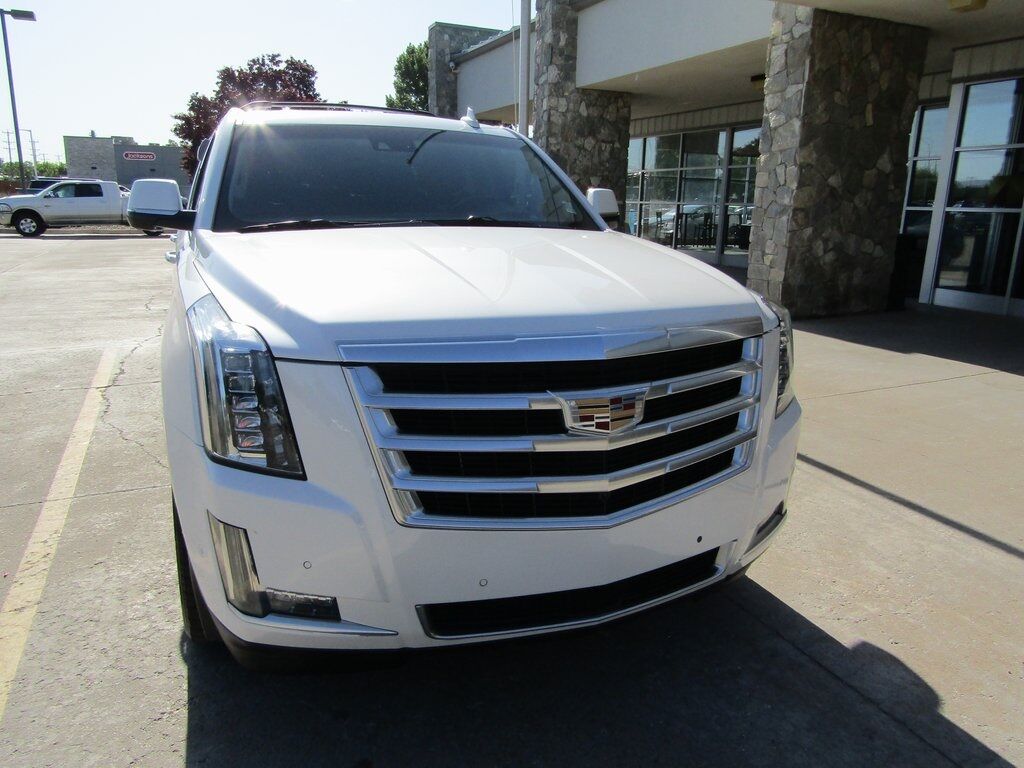 2019 Cadillac Escalade Premium Luxury Mountain Home ID