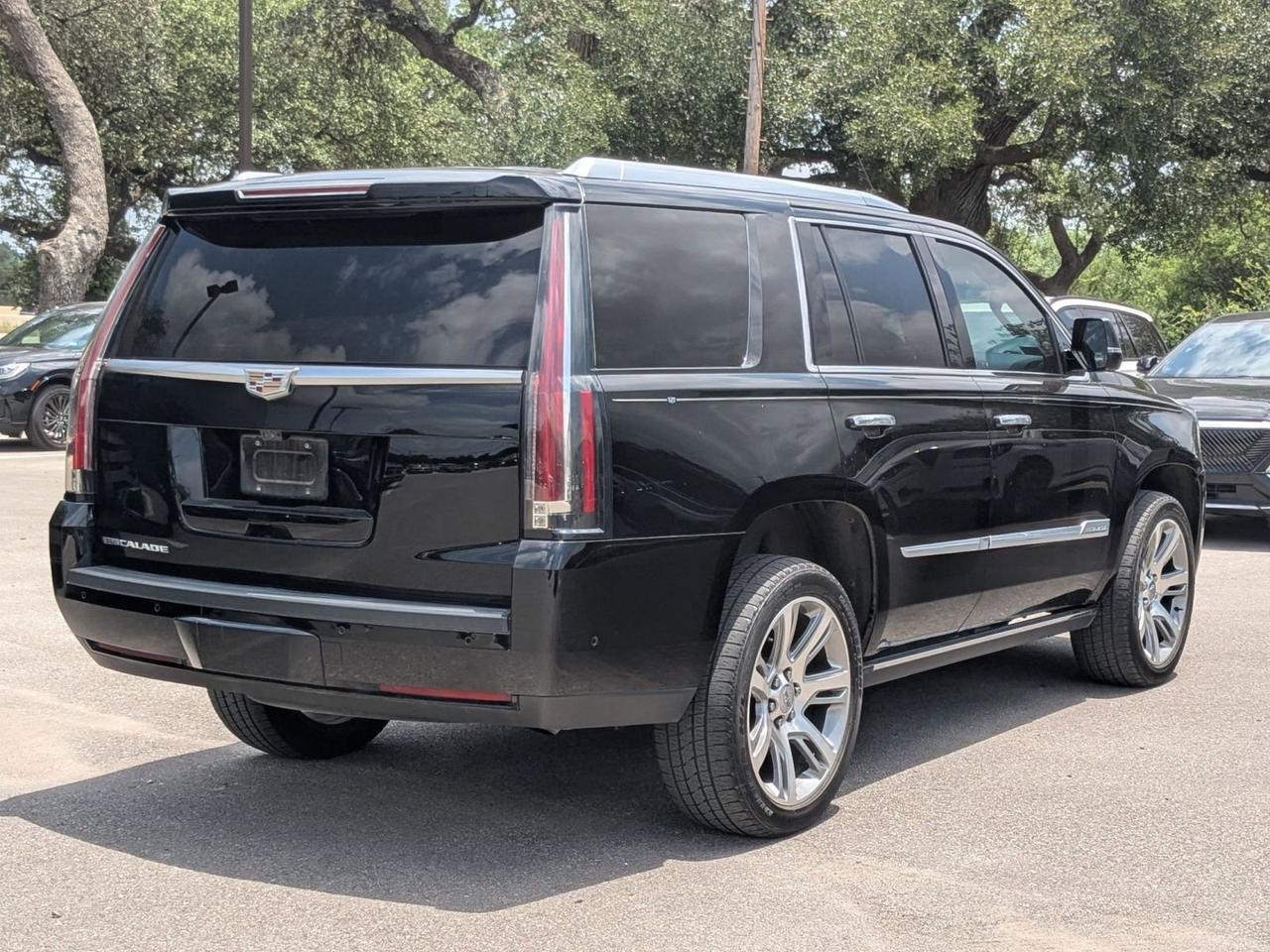 2019 Cadillac Escalade Premium Luxury
