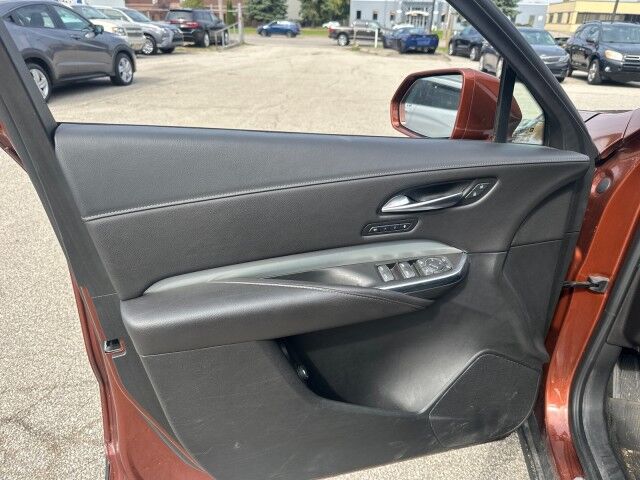 2019 Cadillac XT4 AWD Premium Luxury Cleveland OH