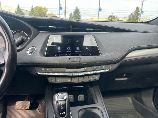 2019 Cadillac XT4 AWD Premium Luxury Cleveland OH