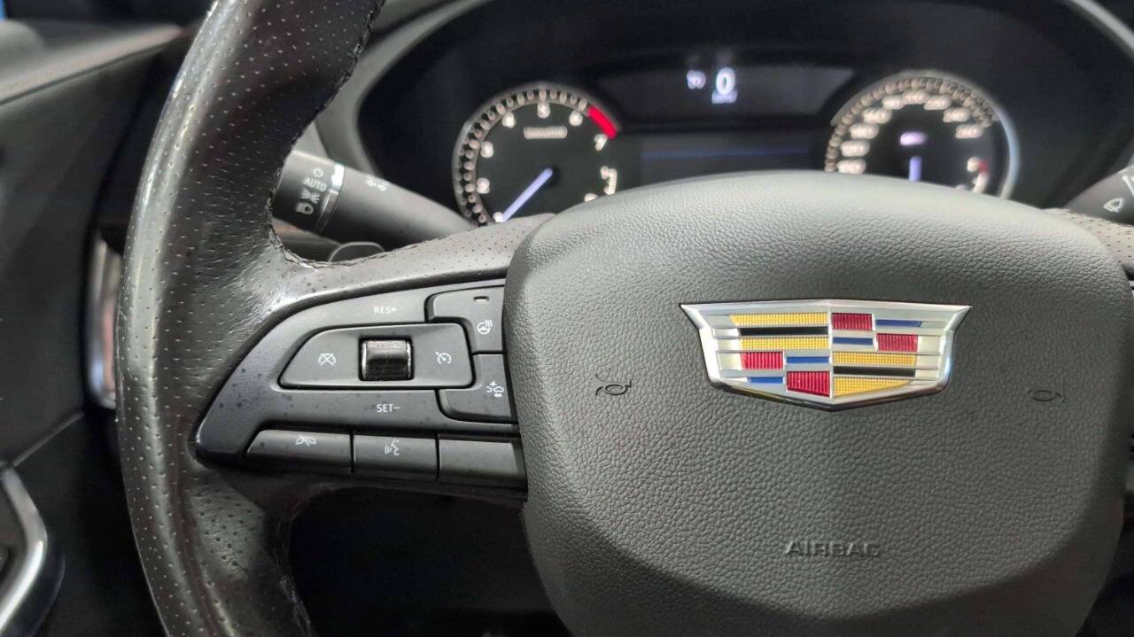 2019 Cadillac XT4 Sport 4x4 4dr Crossover Chesterfield MI