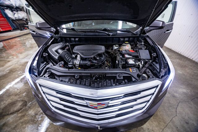 2019 Cadillac XT5 AWD Luxury Leather Roof Nav BCam Red Deer AB