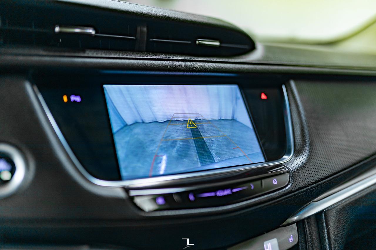 2019 Cadillac XT5 AWD Luxury Leather Roof Nav BCam Red Deer AB