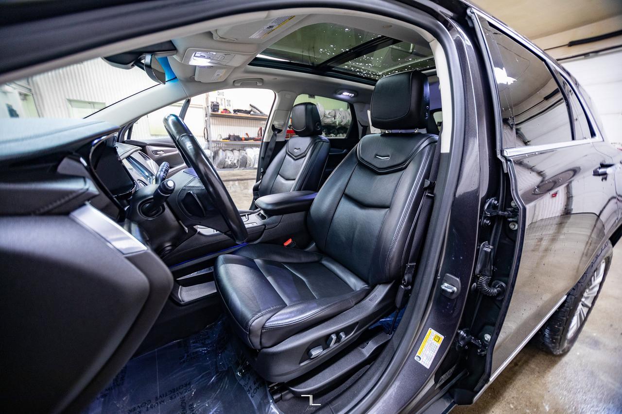 2019 Cadillac XT5 AWD Luxury Leather Roof Nav BCam Red Deer AB