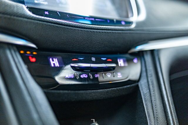 2019 Cadillac XT5 AWD Luxury Leather Roof Nav BCam Red Deer AB