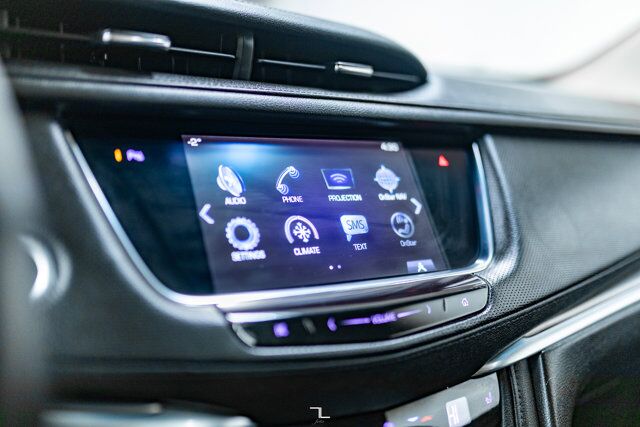 2019 Cadillac XT5 AWD Luxury Leather Roof Nav BCam Red Deer AB