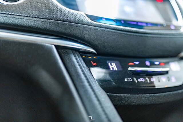 2019 Cadillac XT5 AWD Luxury Leather Roof Nav BCam Red Deer AB