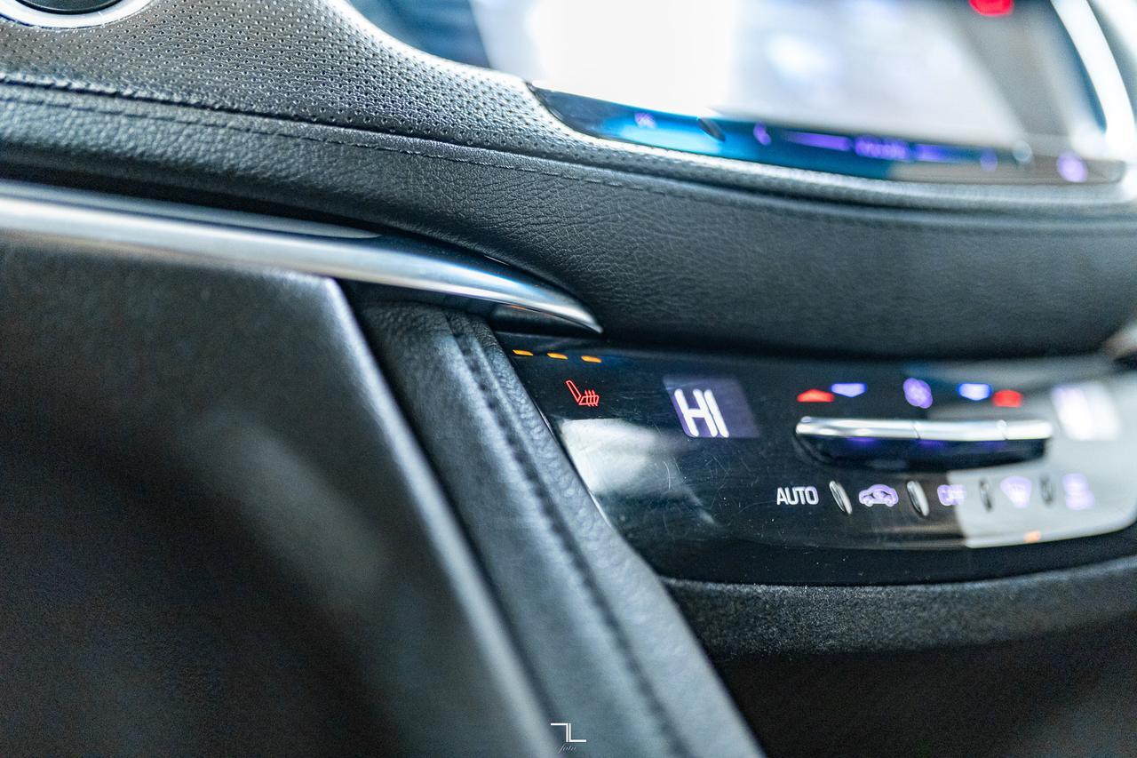 2019 Cadillac XT5 AWD Luxury Leather Roof Nav BCam Red Deer AB