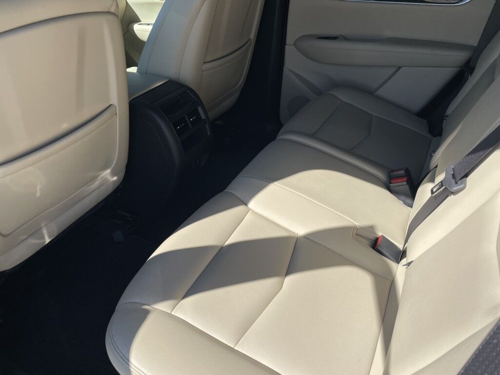2019 Cadillac XT5 FWD~AUTO START/STOP~BLUETOOTH~CRUISE CONTROL~DRIVER ASSISTANCE PACKAGE~KEYLESS ENTRY~PREMIUM SOUND SYSTEM~Wi-Fi Sarasota FL