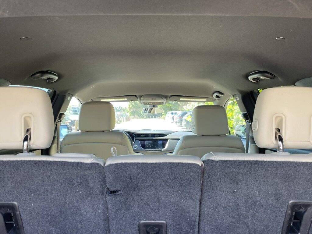 2019 Cadillac XT5 FWD~AUTO START/STOP~BLUETOOTH~CRUISE CONTROL~DRIVER ASSISTANCE PACKAGE~KEYLESS ENTRY~PREMIUM SOUND SYSTEM~Wi-Fi Sarasota FL