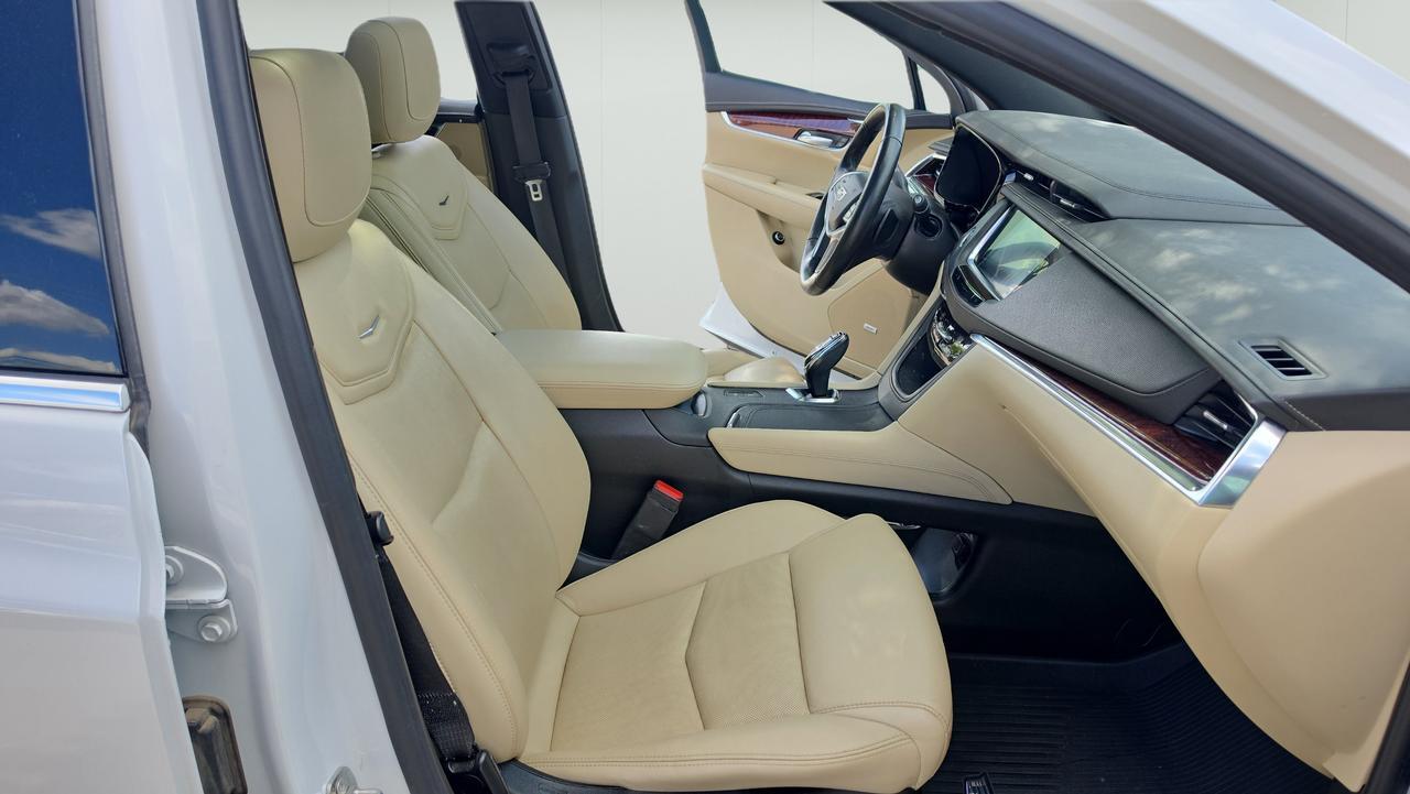 2019 Cadillac XT5 Premium Luxury FWD