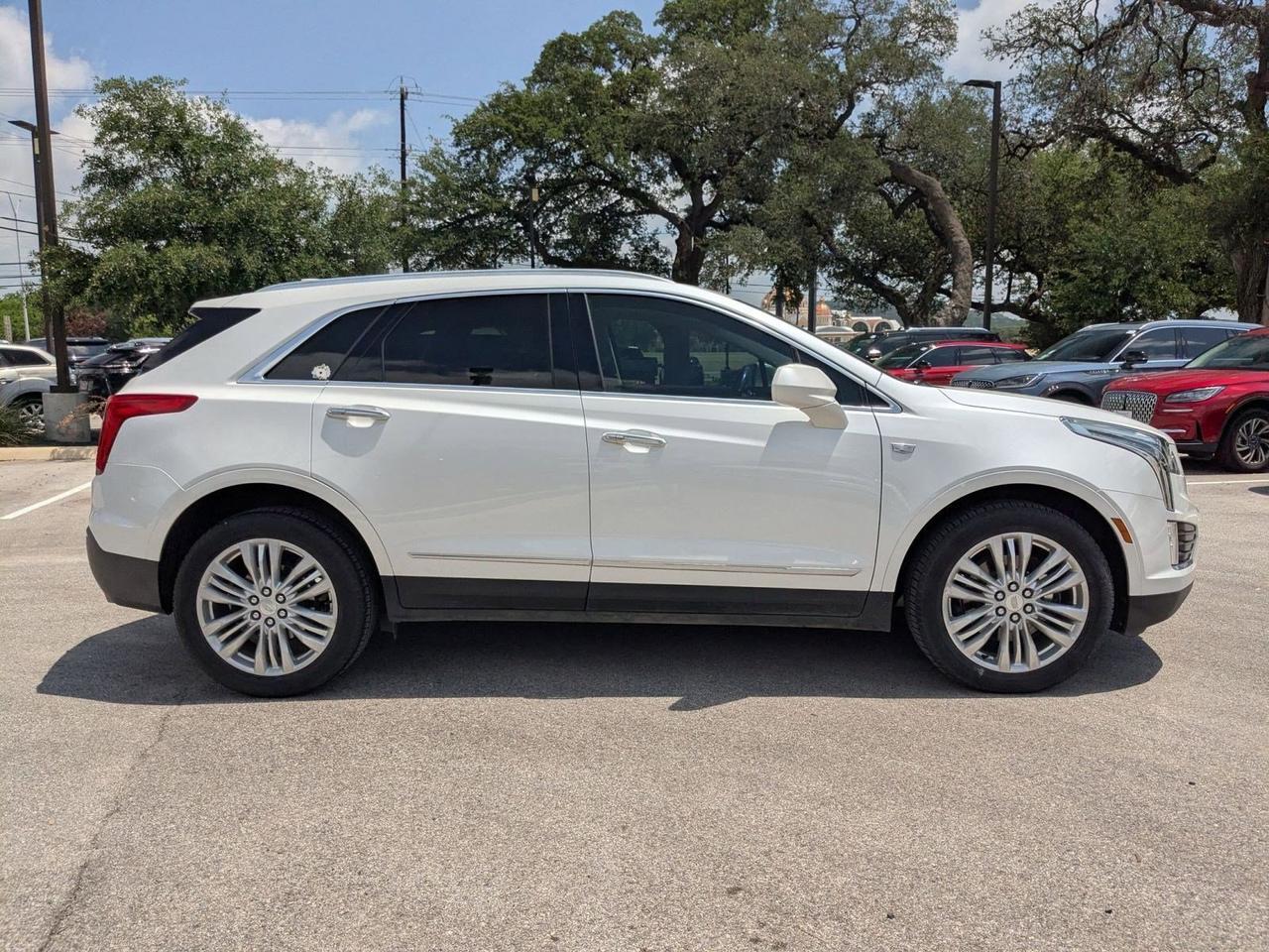 2019 Cadillac XT5 Premium Luxury FWD