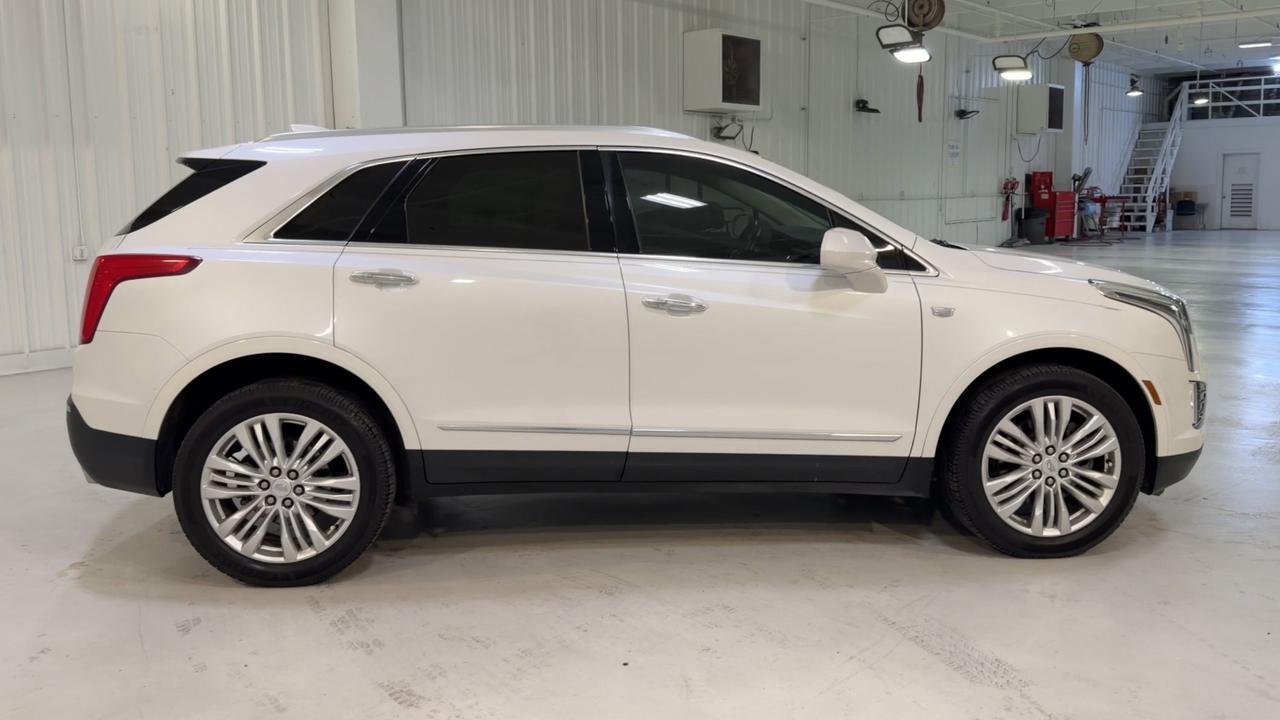 2019 Cadillac XT5 Premium Luxury FWD