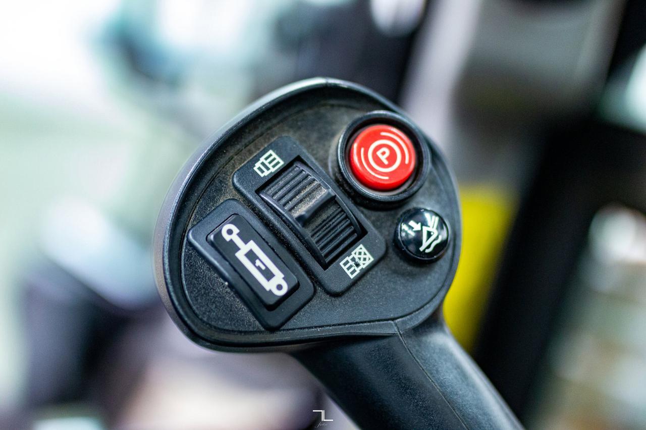 2019 Case SR200 Skid Steer Loader Red Deer AB