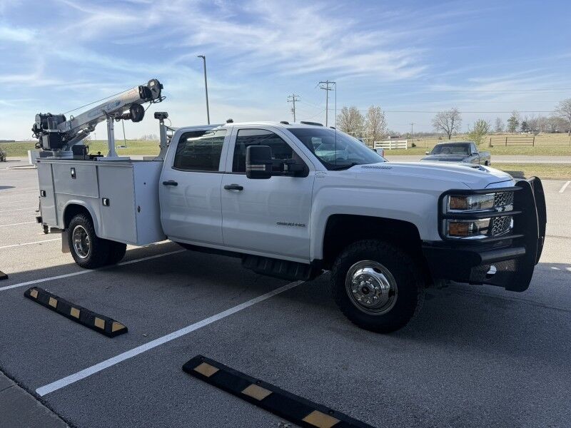 2019 Chevrolet 3500HD 4x4 Diesel Utility w/ 3203 Auto Crane Work Truck Collinsville OK