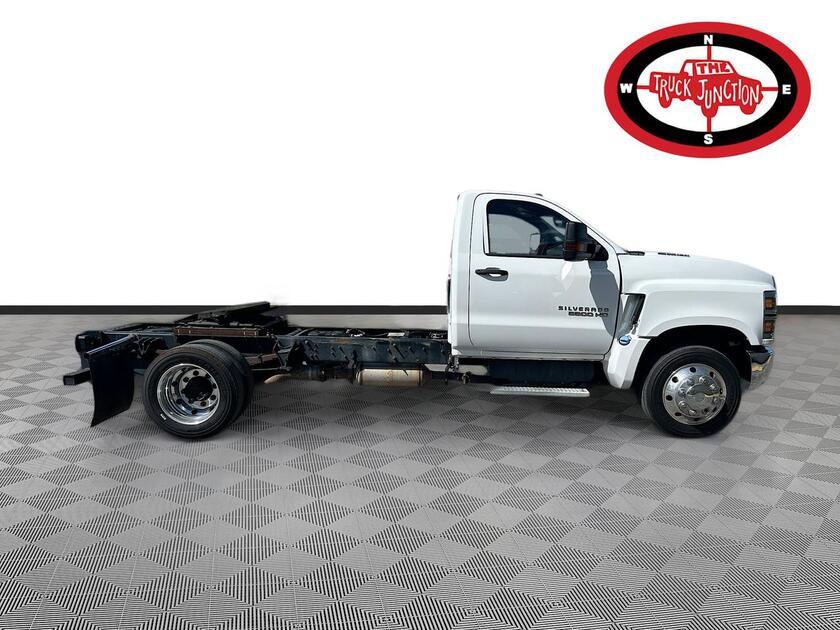 2019 Chevrolet Silverado 5500HD Work Truck photo 18