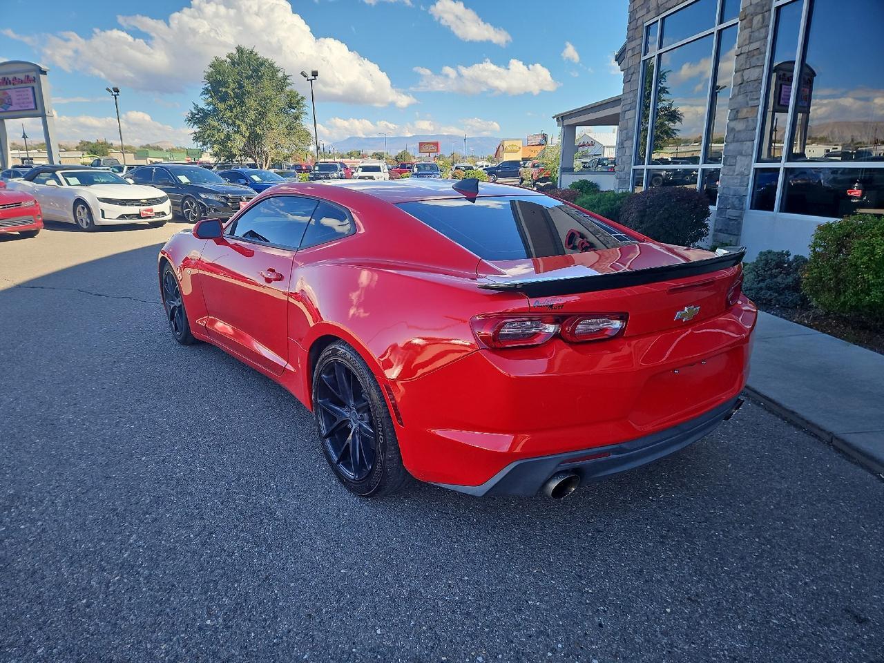 2019 Chevrolet Camaro 1LS 1LT photo 3