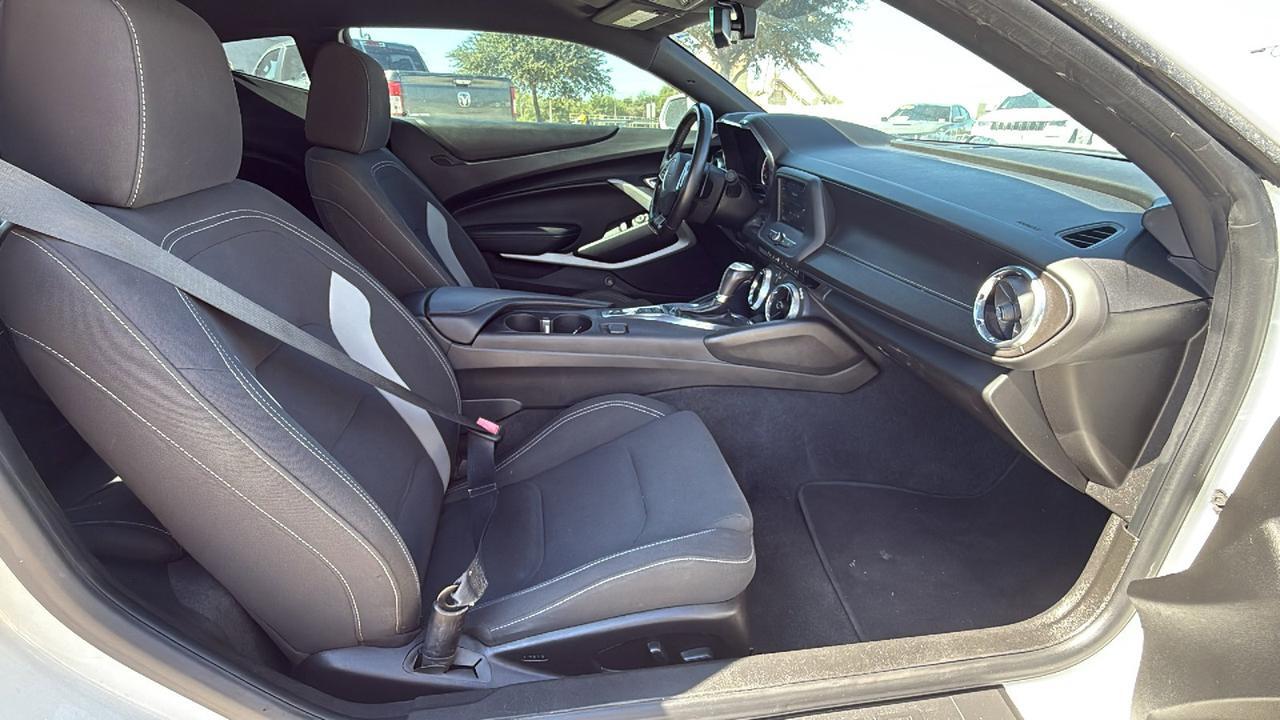 2019 Chevrolet Camaro 1LT New Braunfels TX