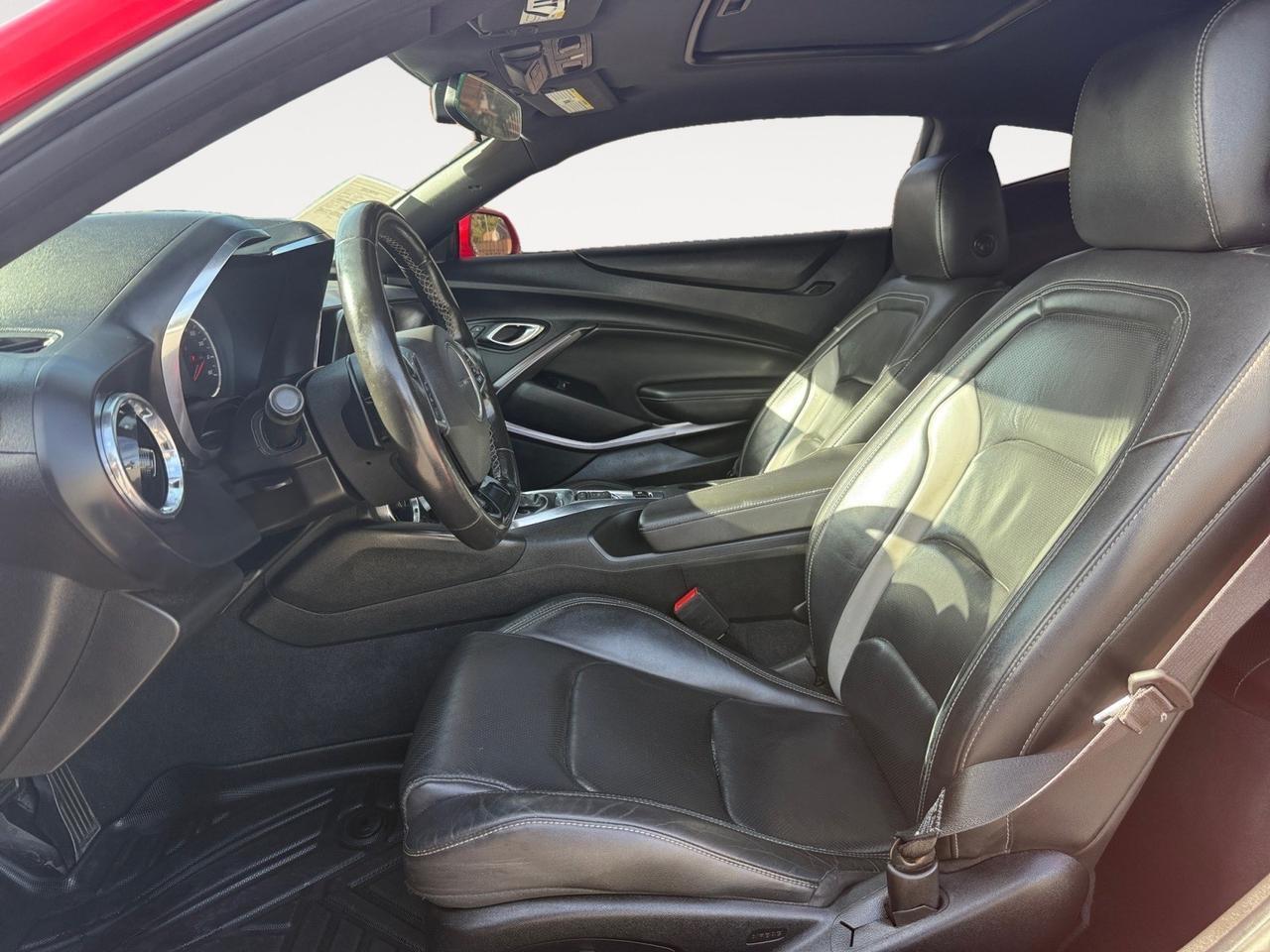 2019 Chevrolet Camaro 2LT, BLUETOOTH, WIFI, APPLE CARPLAY AND ANDROID AUTO,KEYLESS ENTRY, KEYLESS START, HEATED AND VENTILATED FRONT SEATS, UNLOCK AND OPEN BY TOUCHING DOOR SWITCH, ONLY 1 OWNER! Norfolk VA