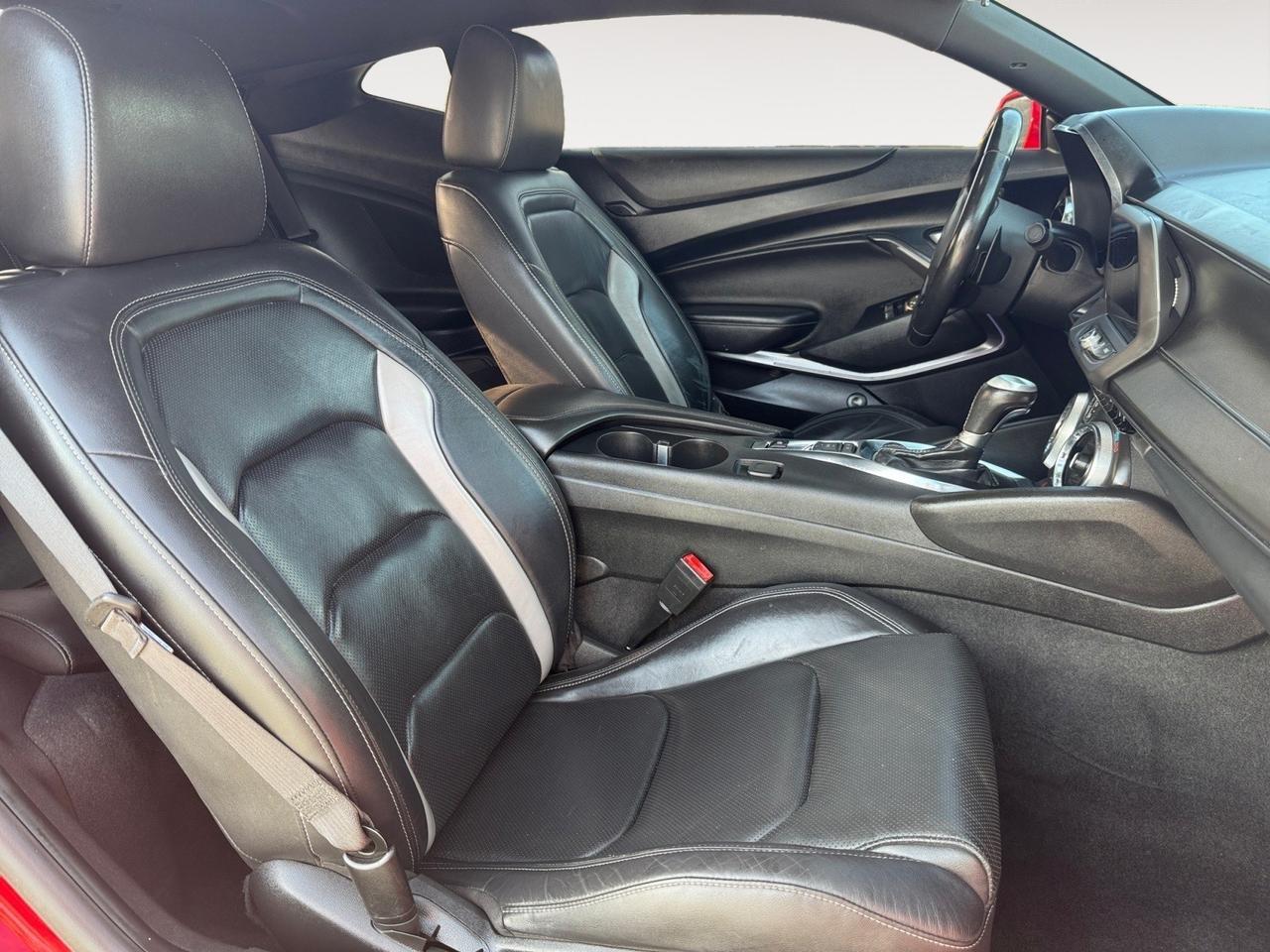 2019 Chevrolet Camaro 2LT, BLUETOOTH, WIFI, APPLE CARPLAY AND ANDROID AUTO,KEYLESS ENTRY, KEYLESS START, HEATED AND VENTILATED FRONT SEATS, UNLOCK AND OPEN BY TOUCHING DOOR SWITCH, ONLY 1 OWNER! Norfolk VA