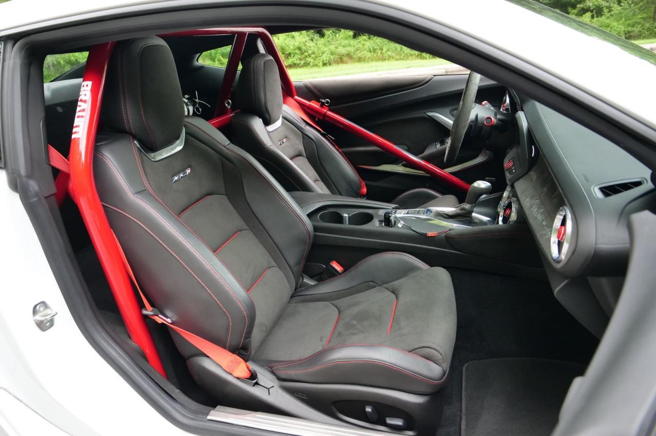 2019 Chevrolet Camaro ZL1 / Magnuson Supercharger / 6.2L V8! Lincolnton NC