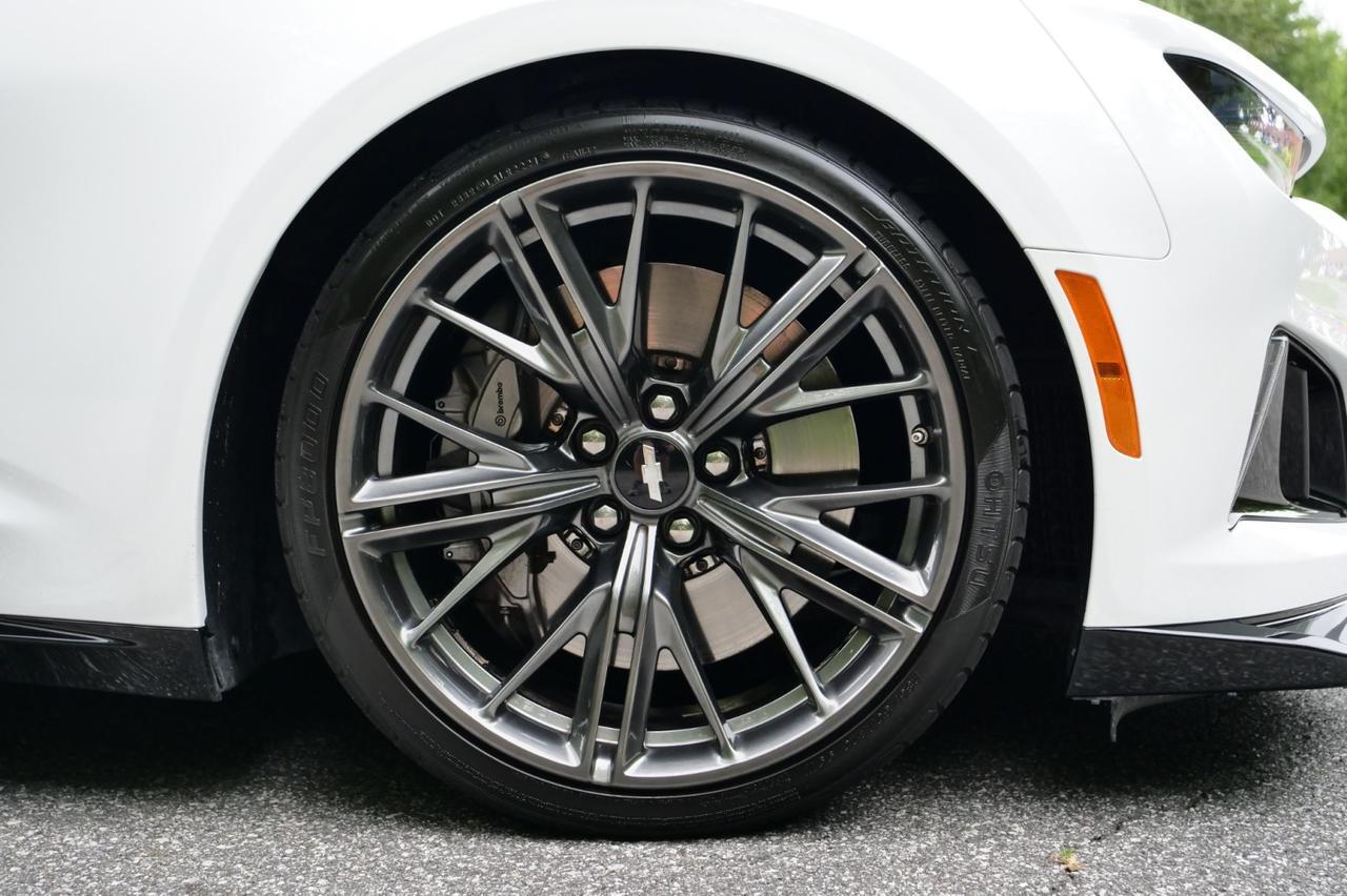 2019 Chevrolet Camaro ZL1 / Magnuson Supercharger / 6.2L V8! Lincolnton NC
