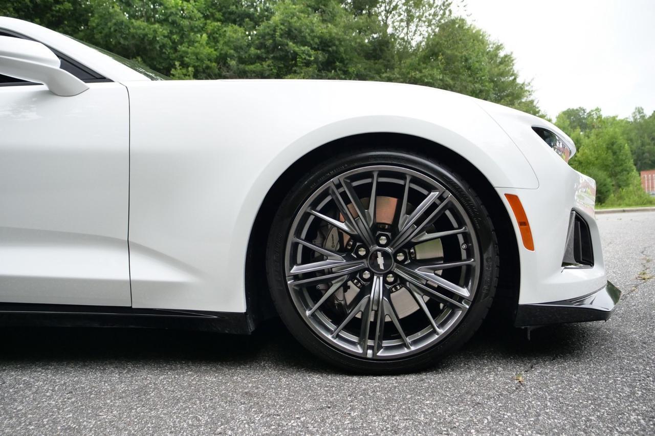 2019 Chevrolet Camaro ZL1 / Magnuson Supercharger / 6.2L V8! Lincolnton NC
