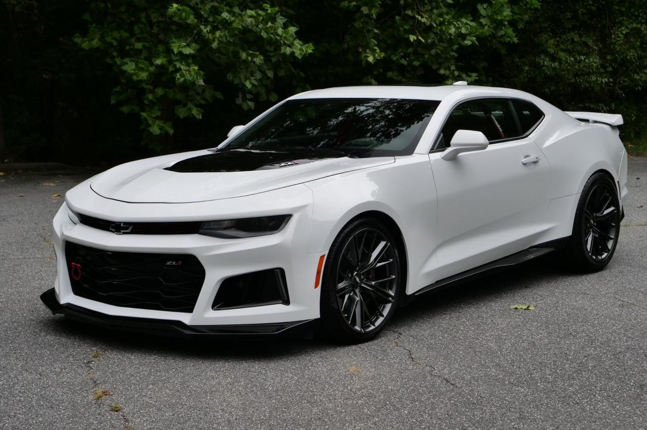 2019 Chevrolet Camaro ZL1 / Magnuson Supercharger / 6.2L V8! Lincolnton NC