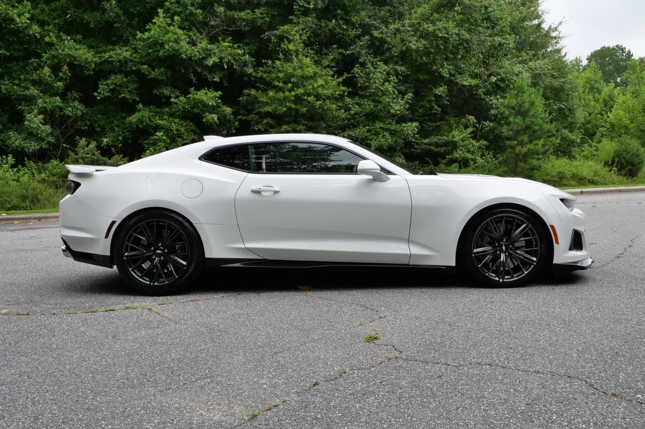 2019 Chevrolet Camaro ZL1 / Magnuson Supercharger / 6.2L V8! Lincolnton NC