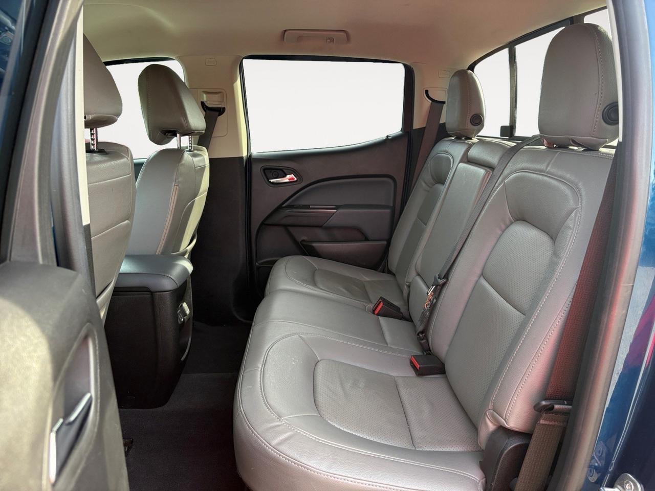 2019 Chevrolet Colorado 4WD Z71, EZ-LIFT TAILGATE, TOW PACKAGE, RUNNING BOARDS, REAR CORNER STEP, HEATED STEERING WHEEL & SEATS, APPLE CARPLAY/ANDROID AUTO, REMOTE START, LOW MILEAGE, CLEAN CARFAX, TEST DRIVE THIS TRUCK TODAY! Virginia Beach VA