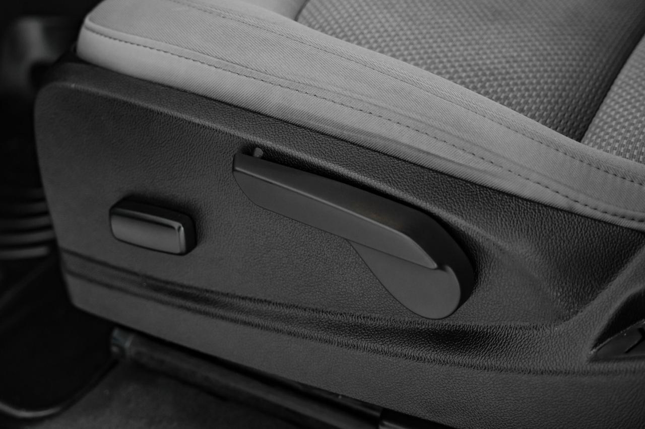 2019 Chevrolet Colorado WORK TRUCK CREW CAB 4WD V6 AUTOMATIC REAR CAMERA BLUETOOTH CRUISE CONTROL TOW HITCH Carrollton TX