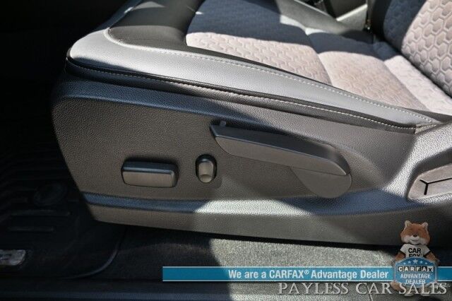 2019 Chevrolet Colorado Z71 / 4X4 / Crew Cab / Power Heated Seats & Steering Wheel / Apple CarPlay & Android Auto / USB Input / Back Up Camera / Rear Parking Sensors / Cruise Control / Tonneau Cover / Tow Pkg / 1-Owner Anchorage AK