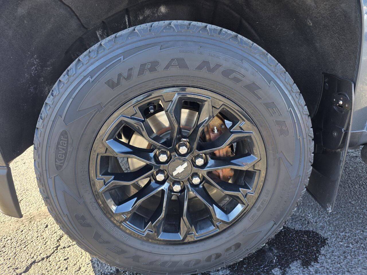 2019 Chevrolet Colorado Z71 4x4 4dr Crew Cab 5 ft. SB Eldridge IA