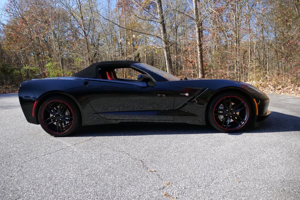 2019 Chevrolet Corvette Convertible 1LT / 6.2L V8 / Adrenaline Red Interior! Lincolnton NC