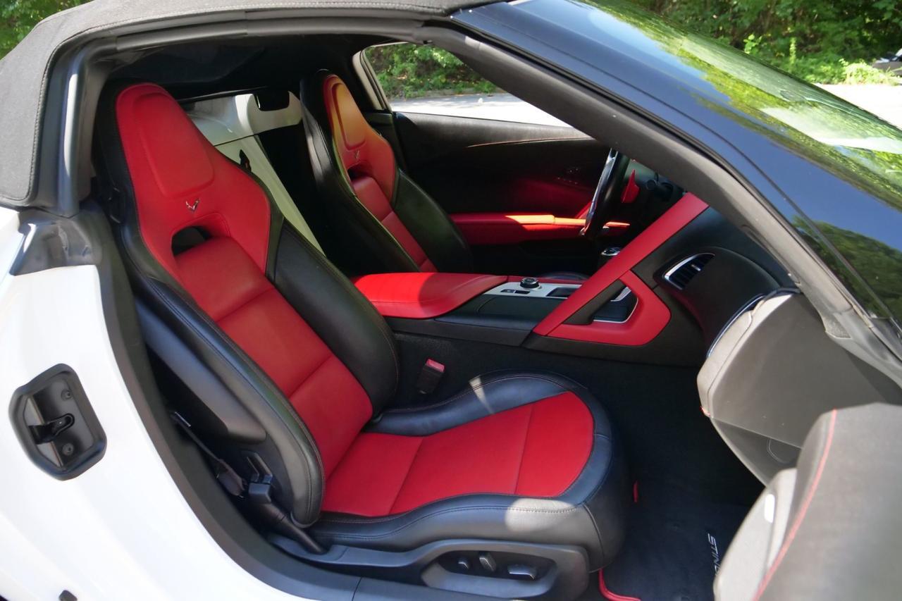 2019 Chevrolet Corvette Grand Sport Convertible 2LT / Two Tone Seats / 6.2L V8 High Point NC