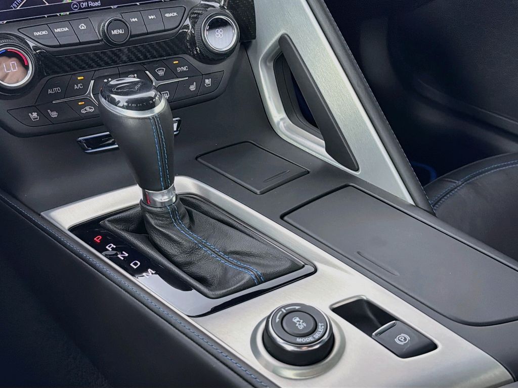 2019 Chevrolet Corvette 3ZR - Photo 17