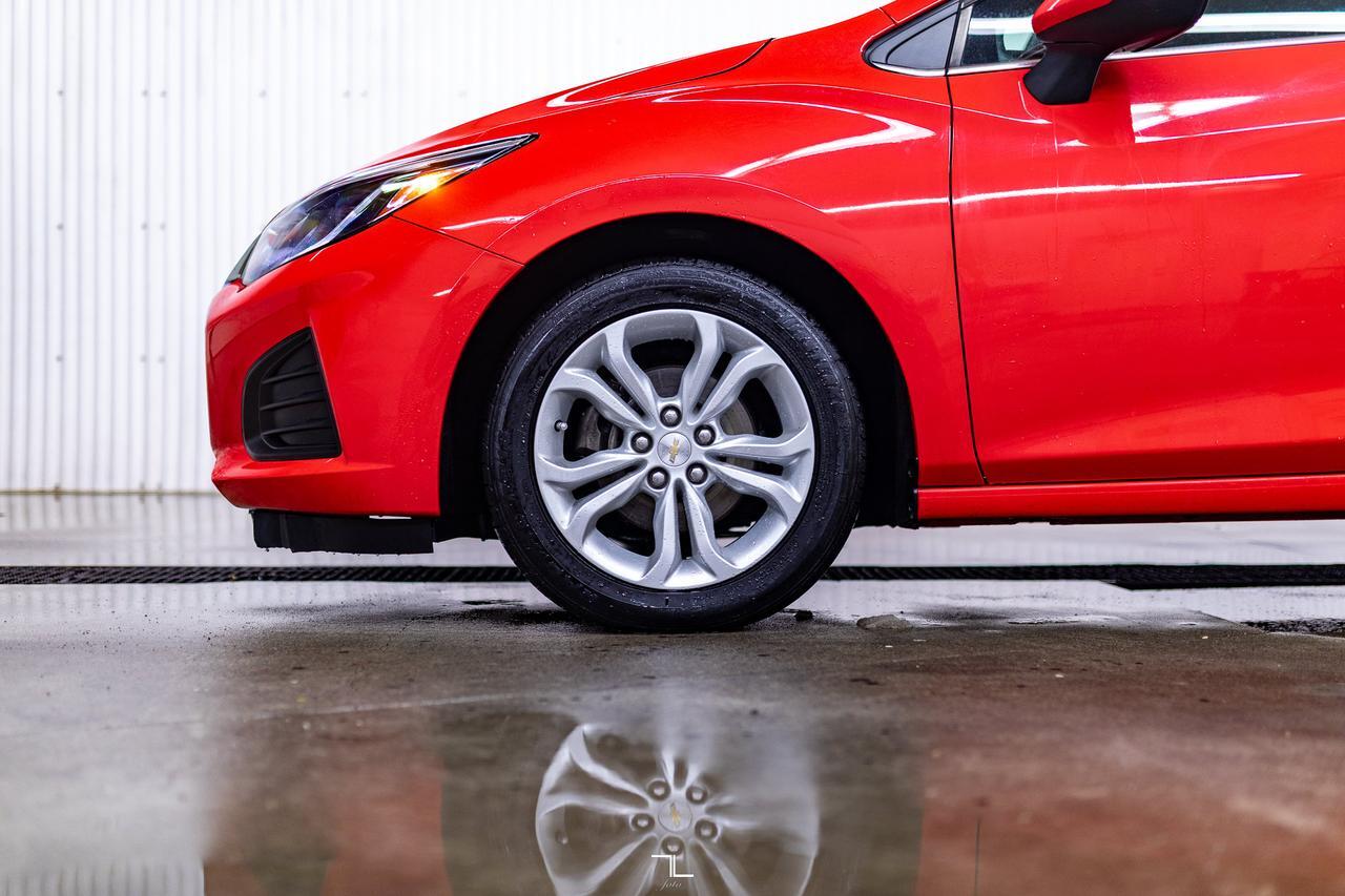 2019 Chevrolet Cruze LT Hatchback PSeat BCam Red Deer AB
