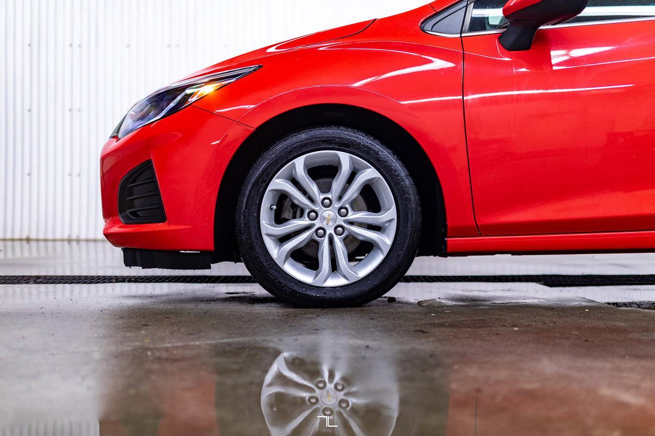 2019 Chevrolet Cruze LT Hatchback PSeat BCam Red Deer AB